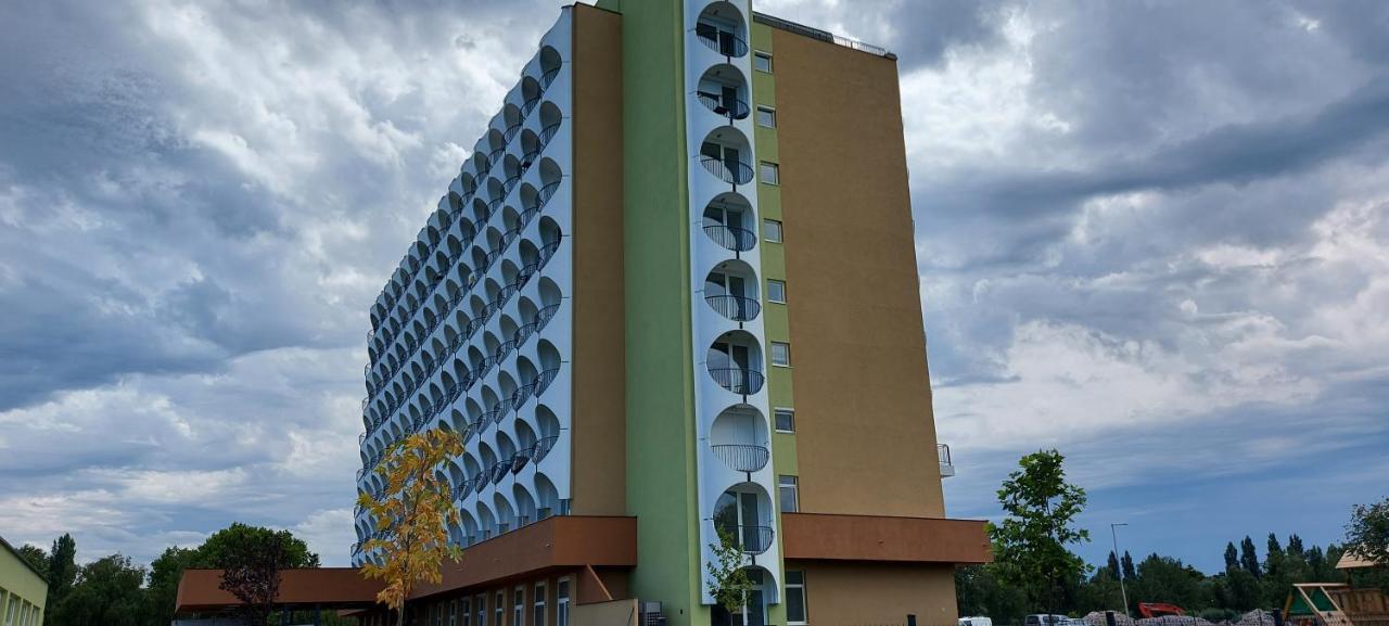 Life Apartmanok Siófok Extérieur photo